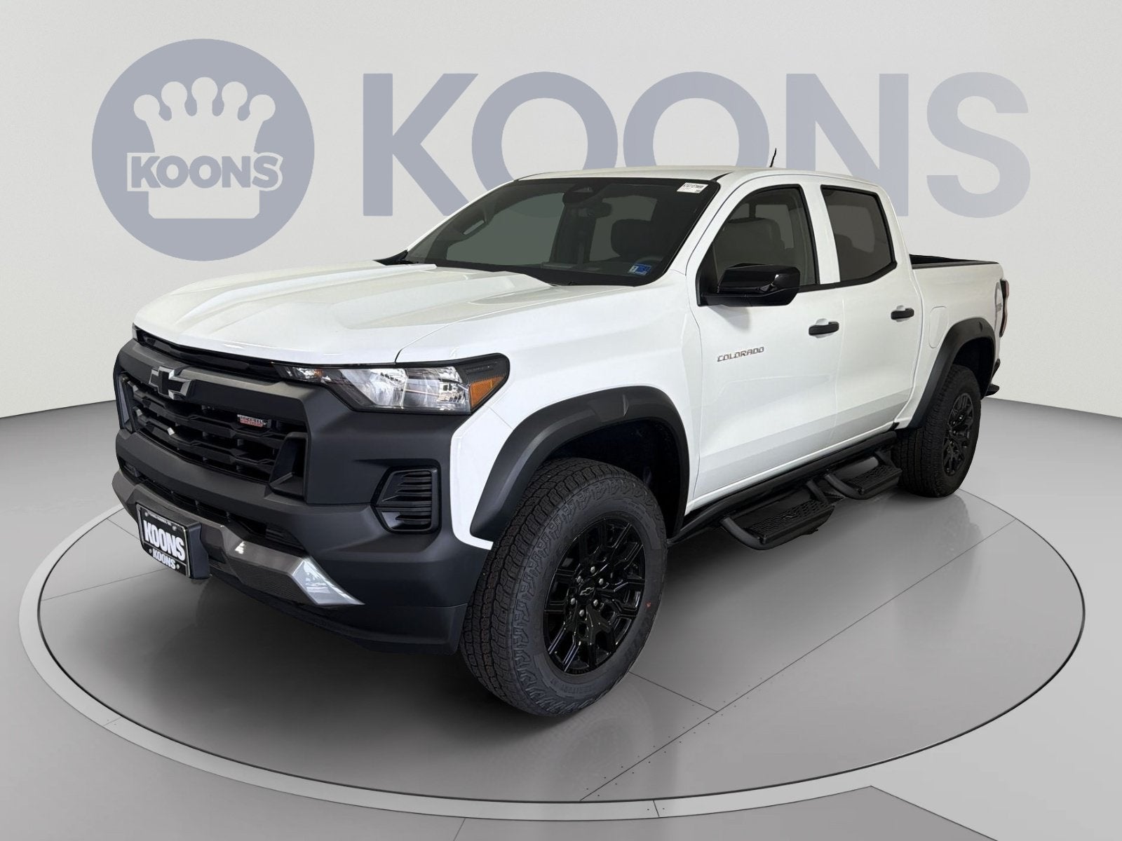 2026 Chevrolet Colorado Trail Boss in Summit White — front three-quarter view