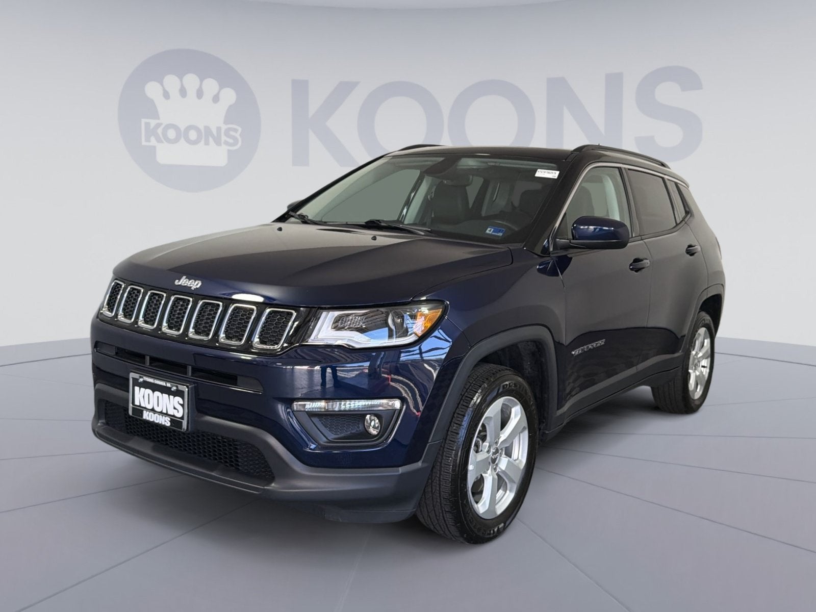 2019 Jeep Compass Latitude in Jazz Blue Pearlcoat — front three-quarter view